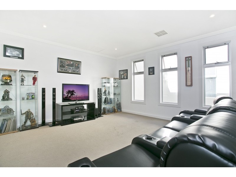 17 Augustine Street, Mawson Lakes SA 5095