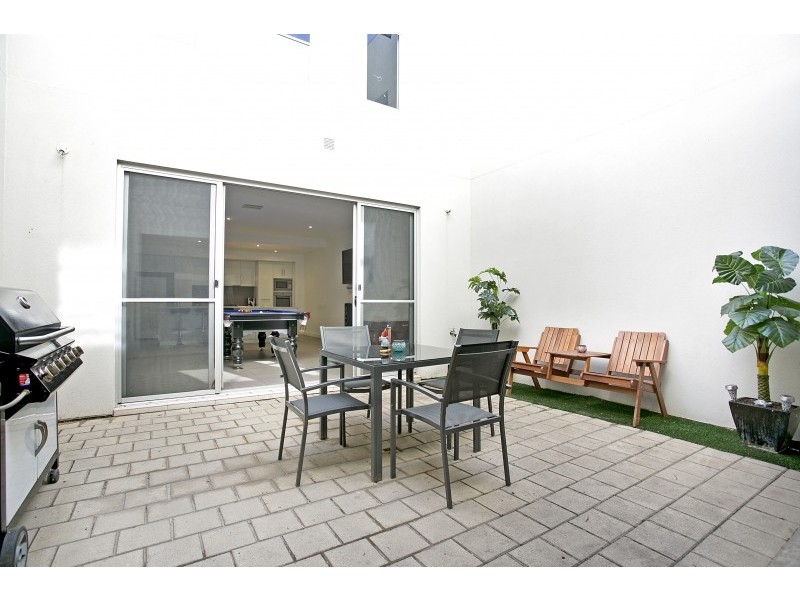 17 Augustine Street, Mawson Lakes SA 5095