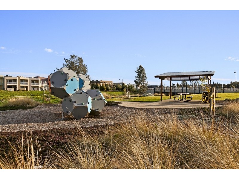 17 Augustine Street, Mawson Lakes SA 5095