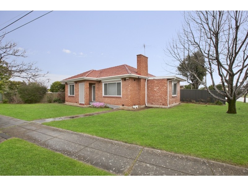 35 Pine Avenue, Glenelg North SA 5045