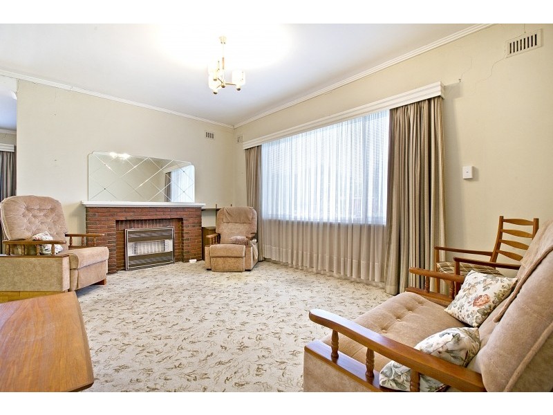 35 Pine Avenue, Glenelg North SA 5045