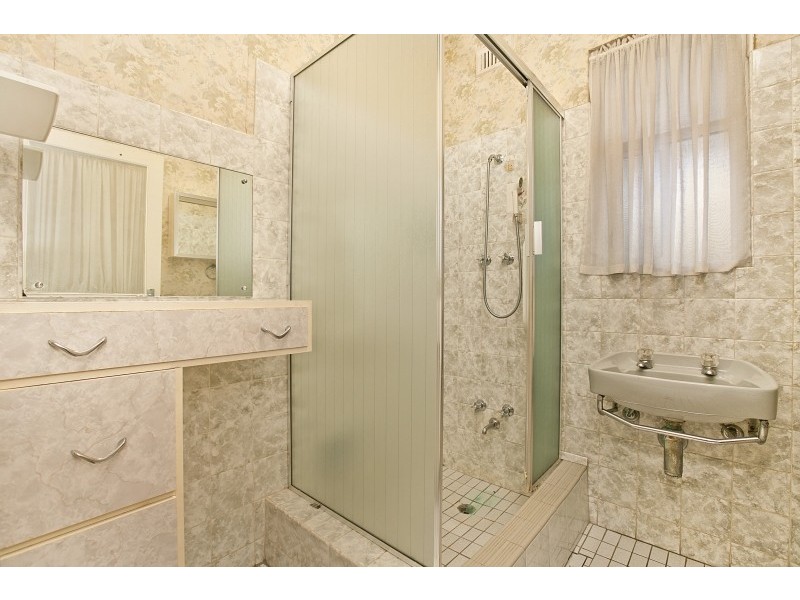 35 Pine Avenue, Glenelg North SA 5045