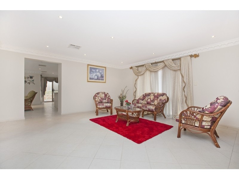27 Alan Avenue, Campbelltown SA 5074