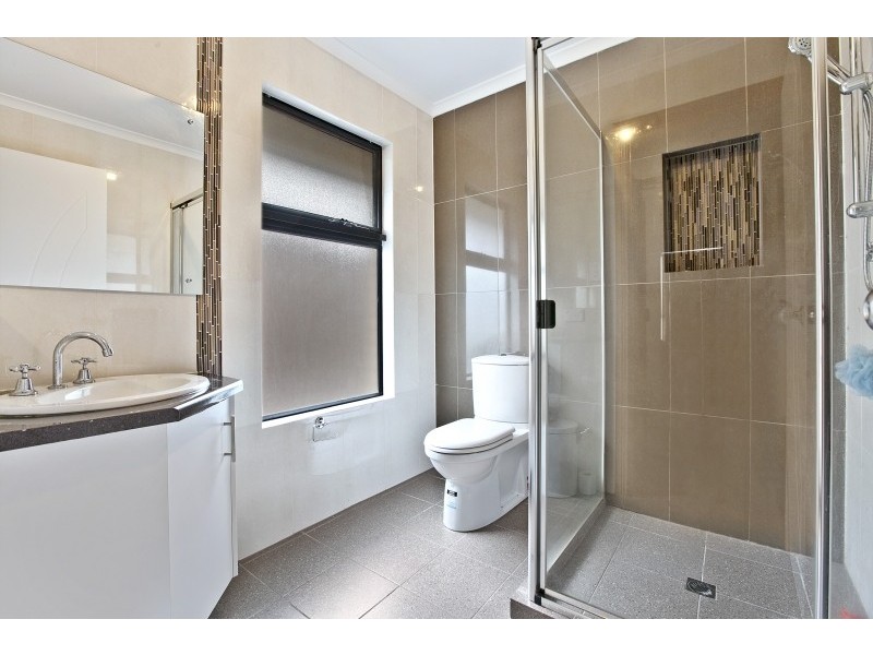 43 MacMillan Avenue, Mawson Lakes SA 5095