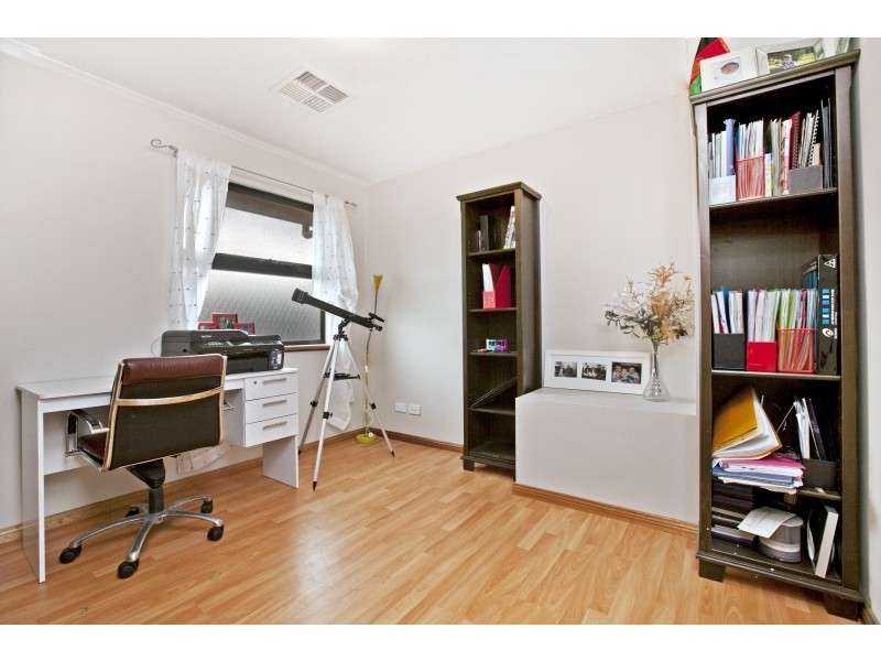 43 MacMillan Avenue, Mawson Lakes SA 5095