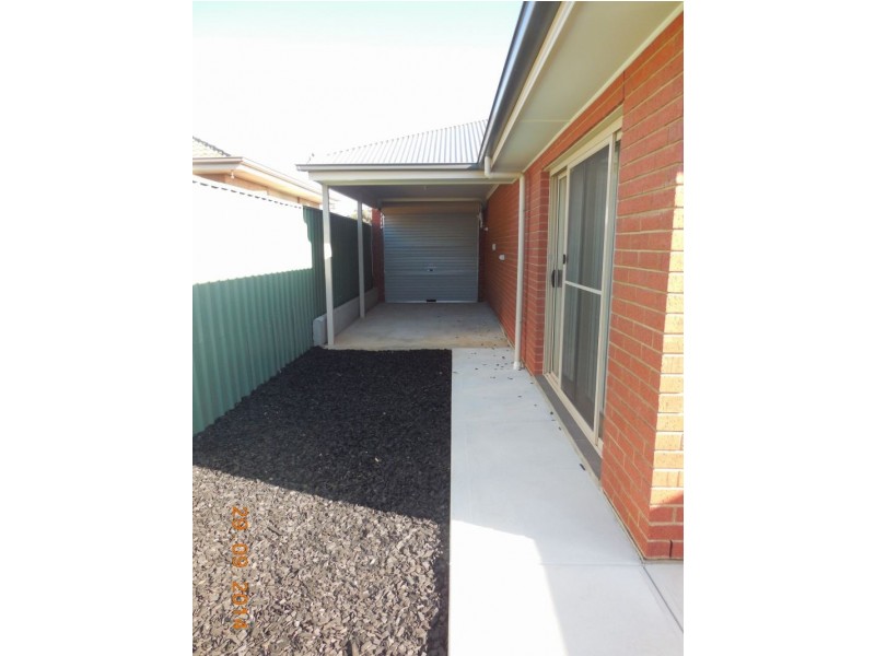 16 Westminster Drive, Elizabeth Park SA 5113