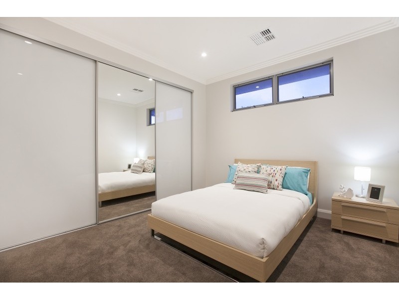 3 Rodgers Avenue, Henley Beach South SA 5022