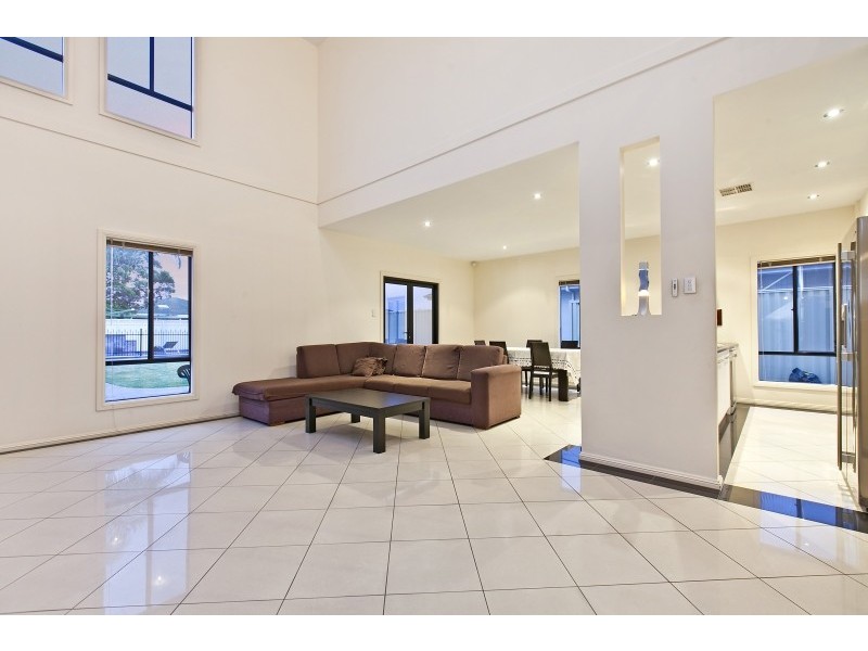 5 Squires Avenue, Seaton SA 5023