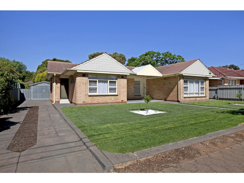 10 Pauls Drive, Valley View SA 5093