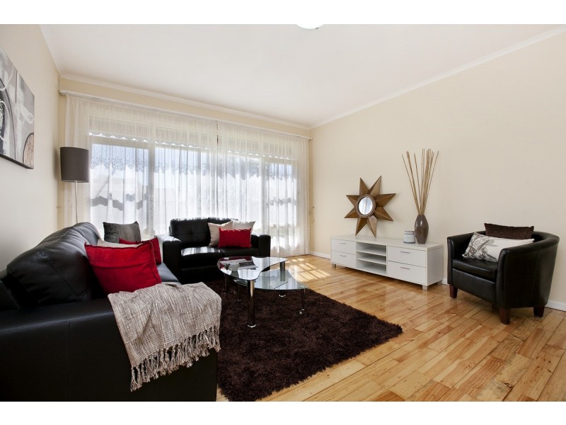 10 Pauls Drive, Valley View SA 5093