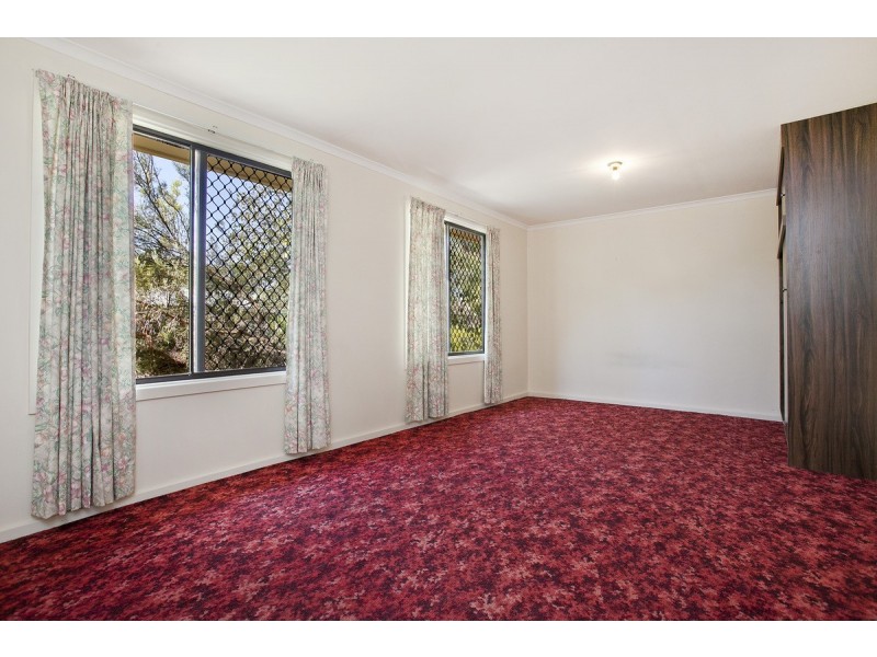10 Pauls Drive, Valley View SA 5093