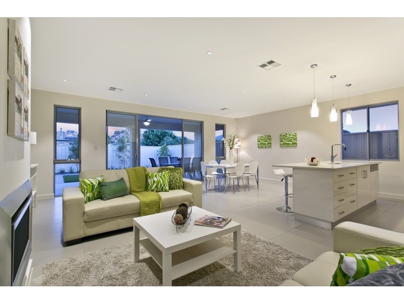 4A Yorktown Crescent, Henley Beach South SA 5022