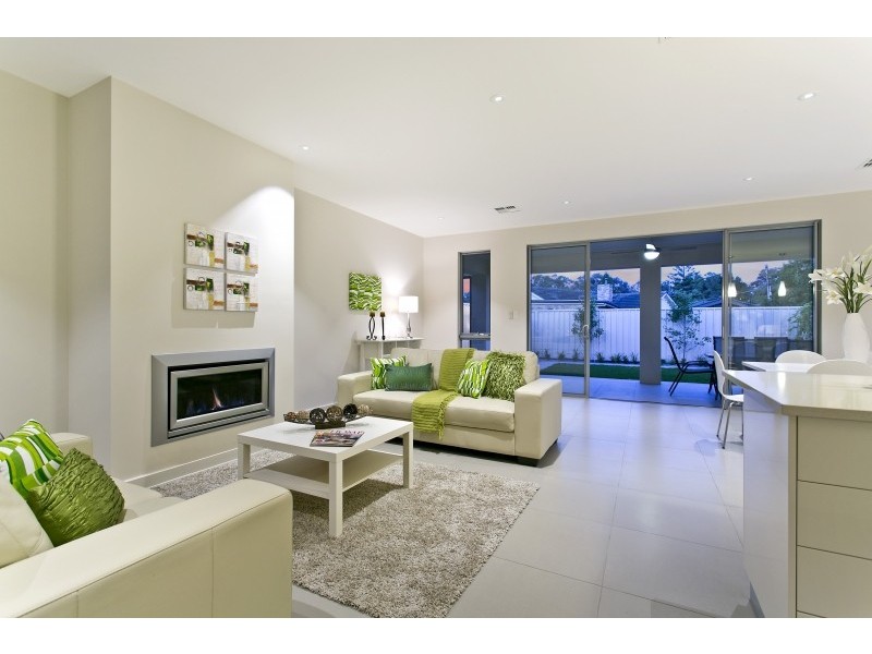 4A Yorktown Crescent, Henley Beach South SA 5022