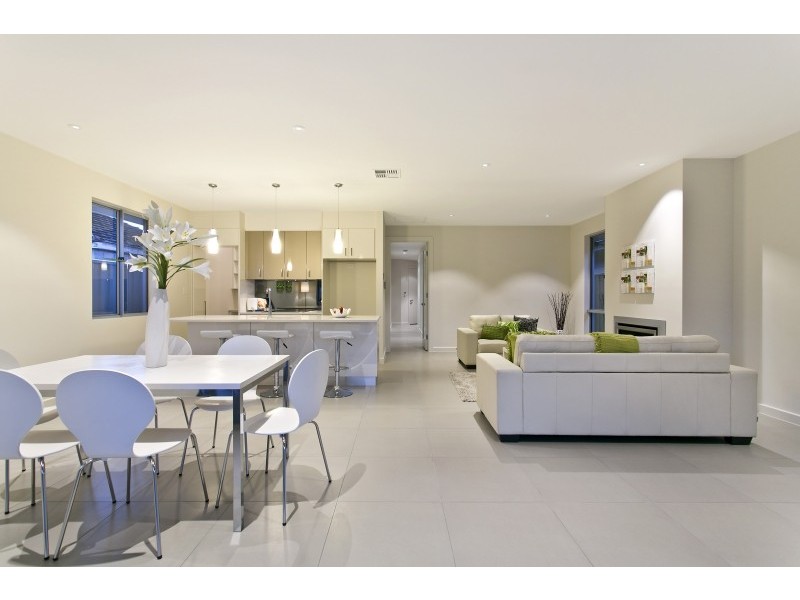 4A Yorktown Crescent, Henley Beach South SA 5022