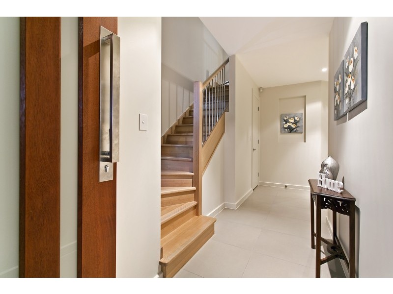 4A Yorktown Crescent, Henley Beach South SA 5022