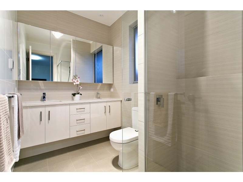 4A Yorktown Crescent, Henley Beach South SA 5022