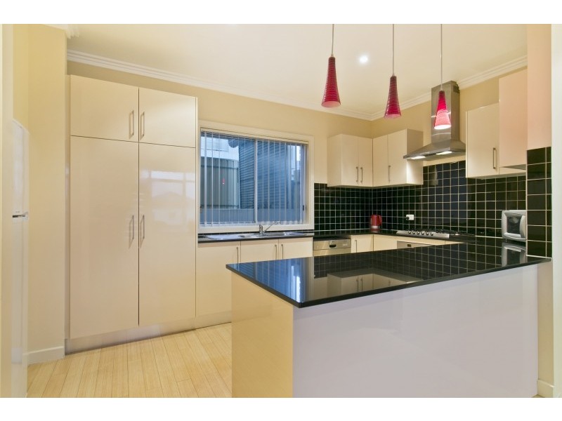 3/5 Clegowie Street, West Beach SA 5024