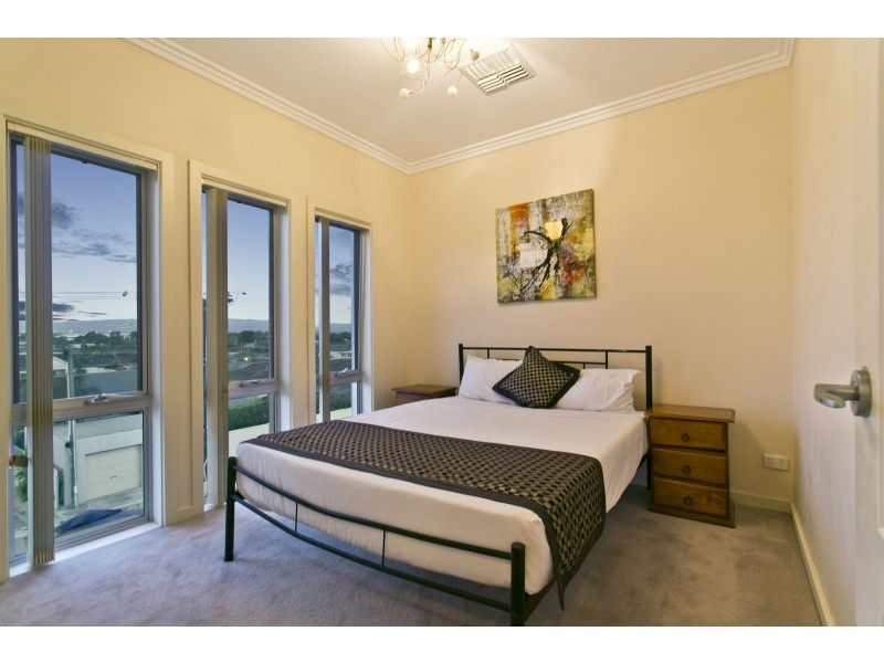 3/5 Clegowie Street, West Beach SA 5024