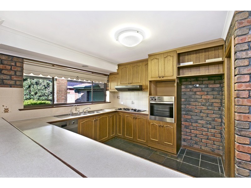 24 Sir John Marks Drive, West Lakes SA 5021