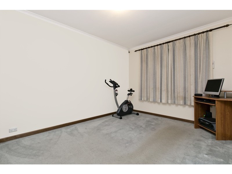 24 Sir John Marks Drive, West Lakes SA 5021