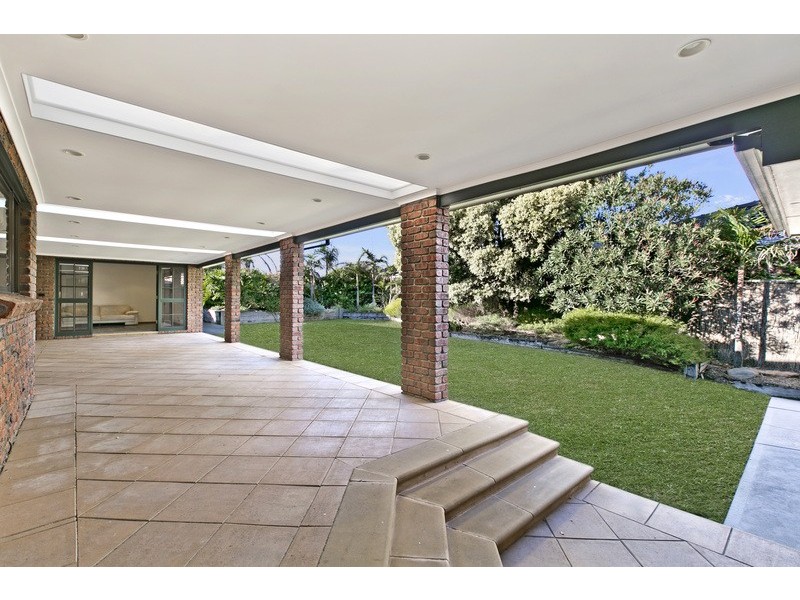 24 Sir John Marks Drive, West Lakes SA 5021