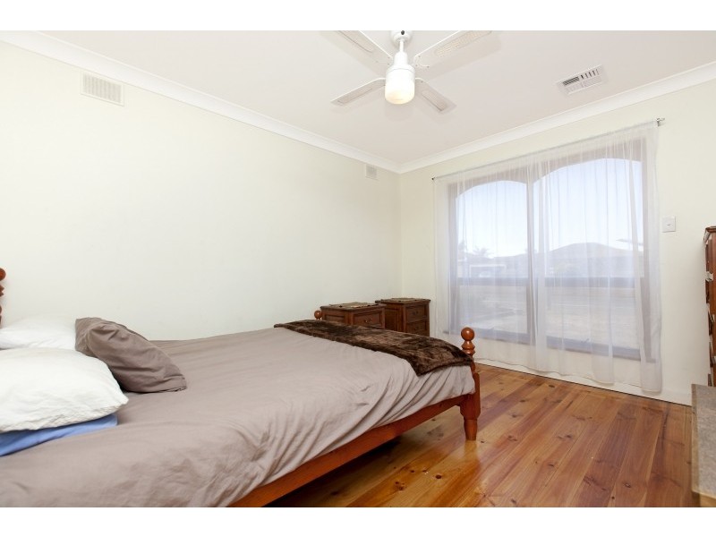 10 Osborne Road, North Haven SA 5018