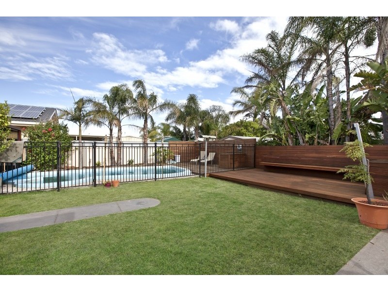 10 Osborne Road, North Haven SA 5018