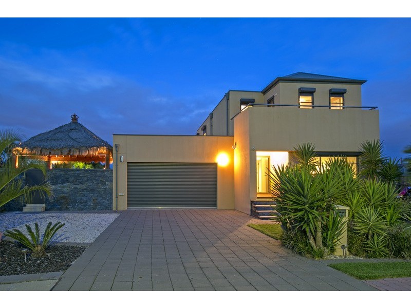38 Burlington Road, Hallett Cove SA 5158