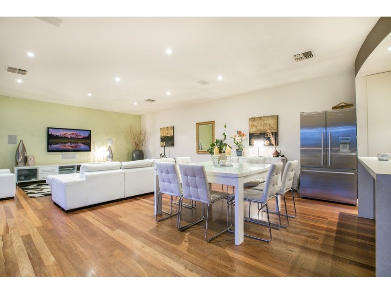 38 Burlington Road, Hallett Cove SA 5158