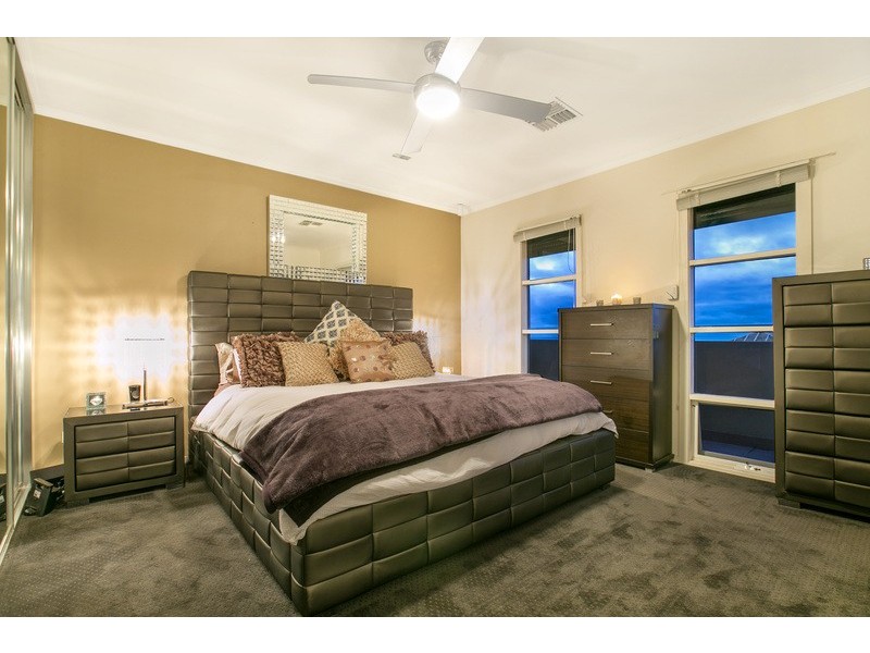 38 Burlington Road, Hallett Cove SA 5158