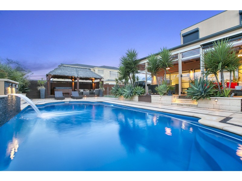 38 Burlington Road, Hallett Cove SA 5158