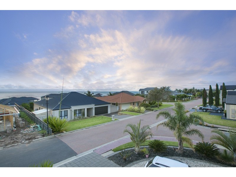 38 Burlington Road, Hallett Cove SA 5158