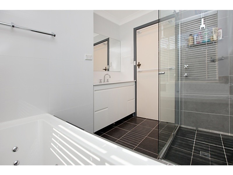 9 Marinna Court, West Lakes SA 5021