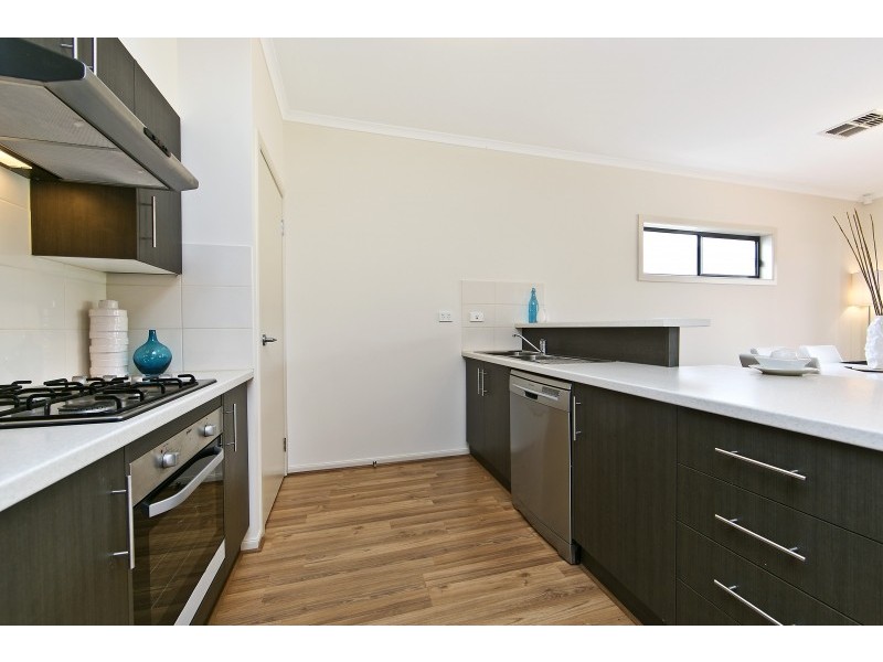 5A Walker Ave, Paradise SA 5075