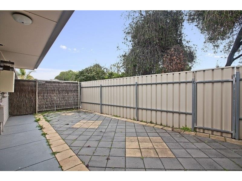 9/2 Bach Street, Seaton SA 5023