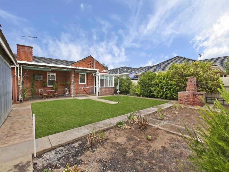 90 Reserve Parade, Findon SA 5023