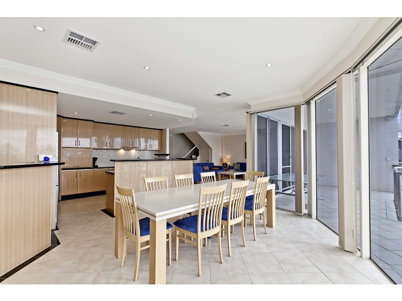 113 Gulf Point Drive, North Haven SA 5018