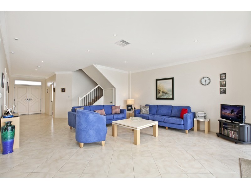 113 Gulf Point Drive, North Haven SA 5018