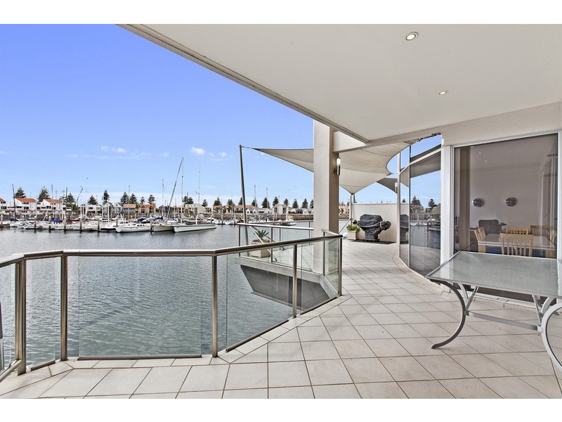 113 Gulf Point Drive, North Haven SA 5018