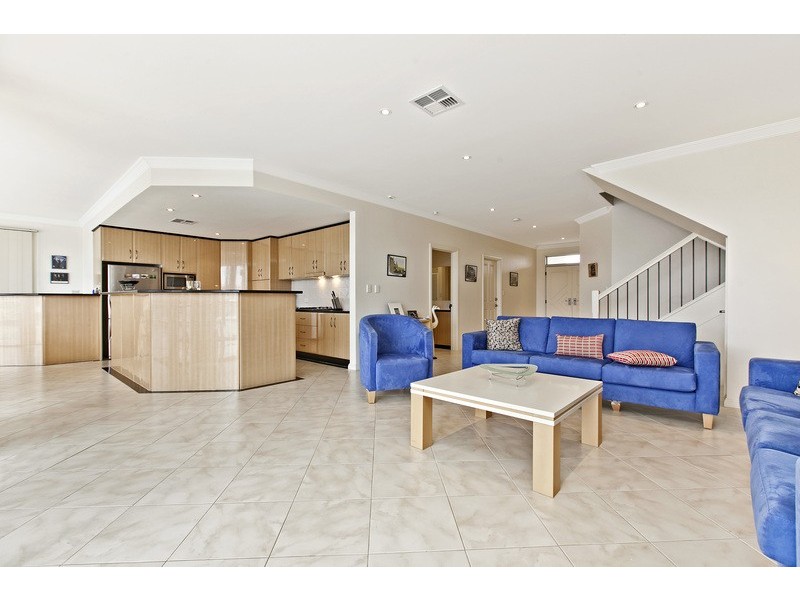 113 Gulf Point Drive, North Haven SA 5018