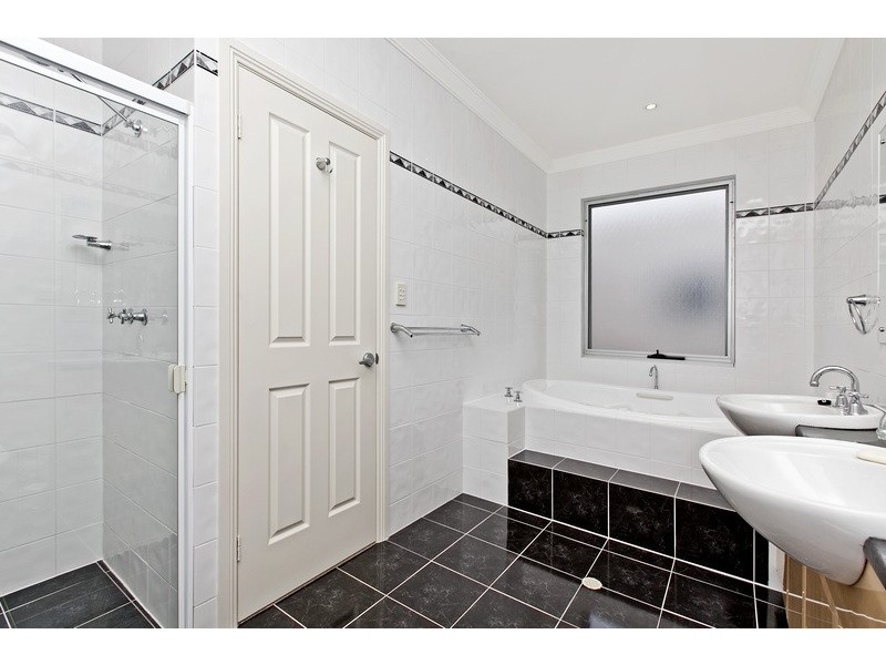 113 Gulf Point Drive, North Haven SA 5018