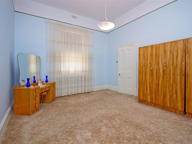 19 Hughes St, Mile End SA 5031