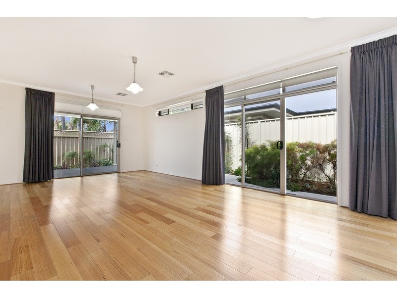 3/7 Minna Terrace, Semaphore Park SA 5019