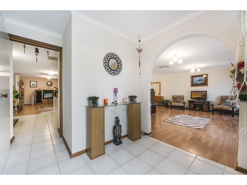 5 Maidment Court, Wynn Vale SA 5127