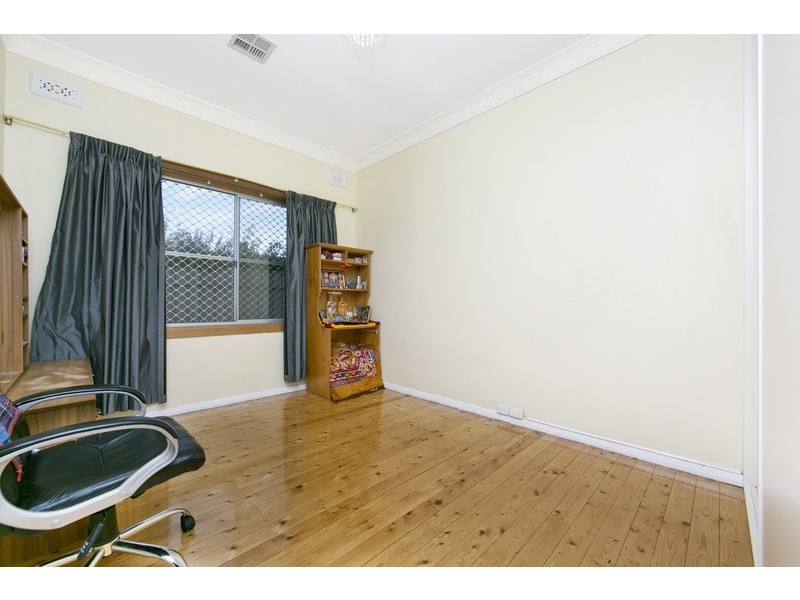 554 Regency Road, Broadview SA 5083