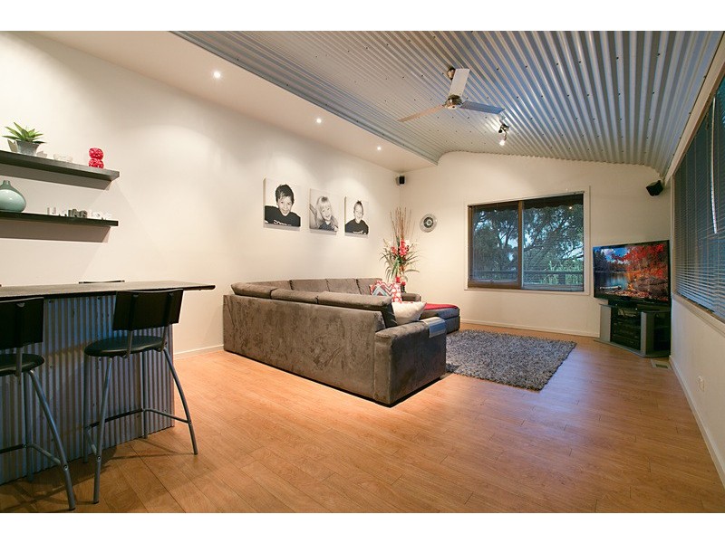 12 Holmes Street, Willaston SA 5118