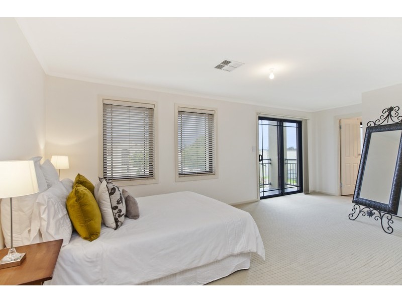 14A Grange Court, Findon SA 5023