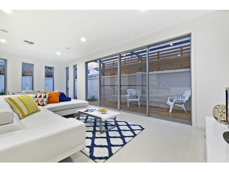 13 Menkens Street, Fulham Gardens SA 5024