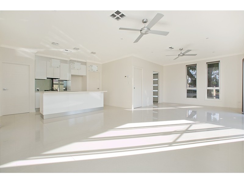 Res. 1, 802 Military Road, Osborne SA 5017