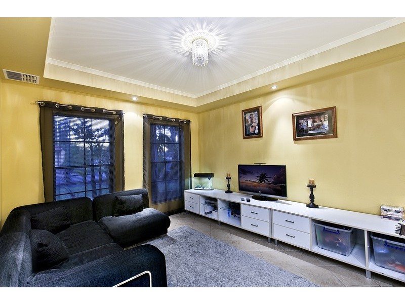 2 Tolley Crescent, Brooklyn Park SA 5032